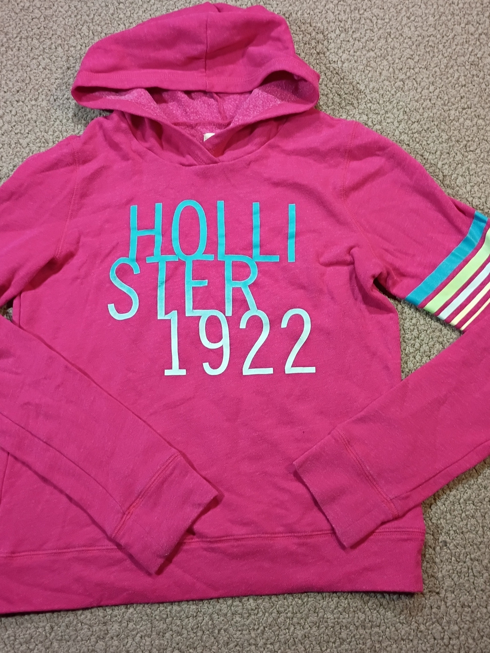 Hollister Women's Pink Logo Hoodie - 1922 Graphic XS